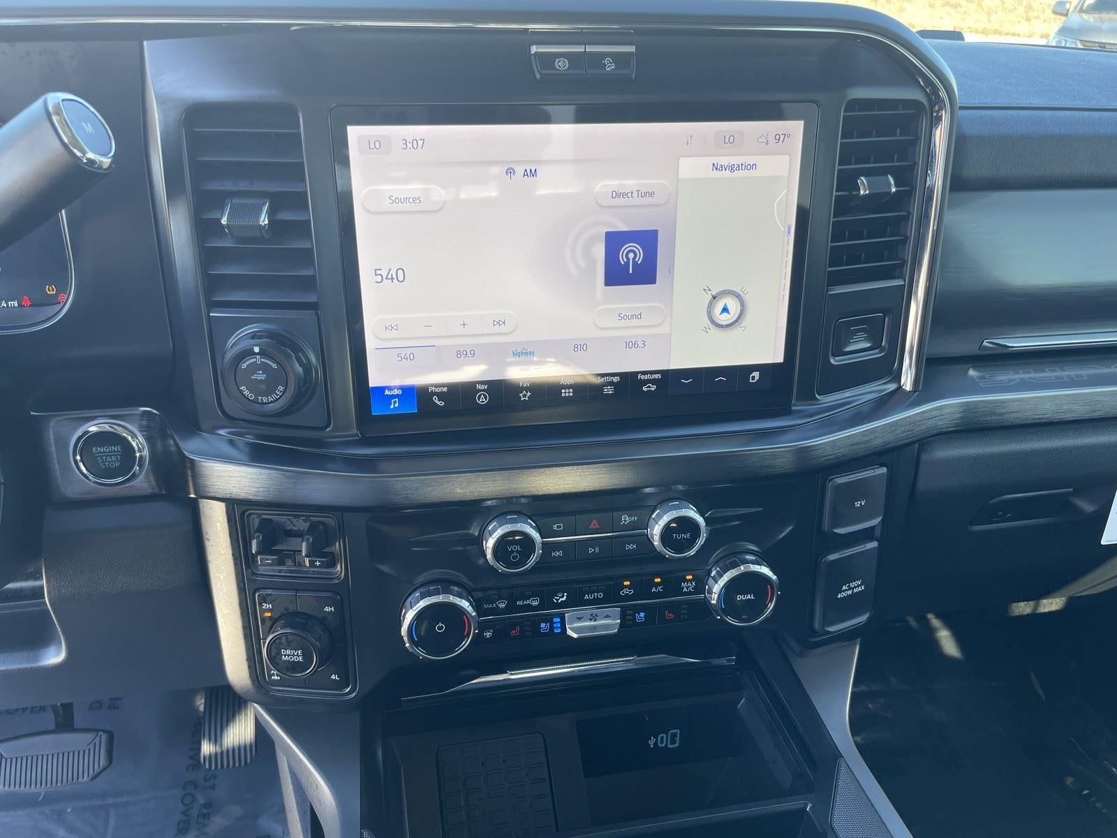 2026 Ford Super Duty F-350 SRW LARIAT