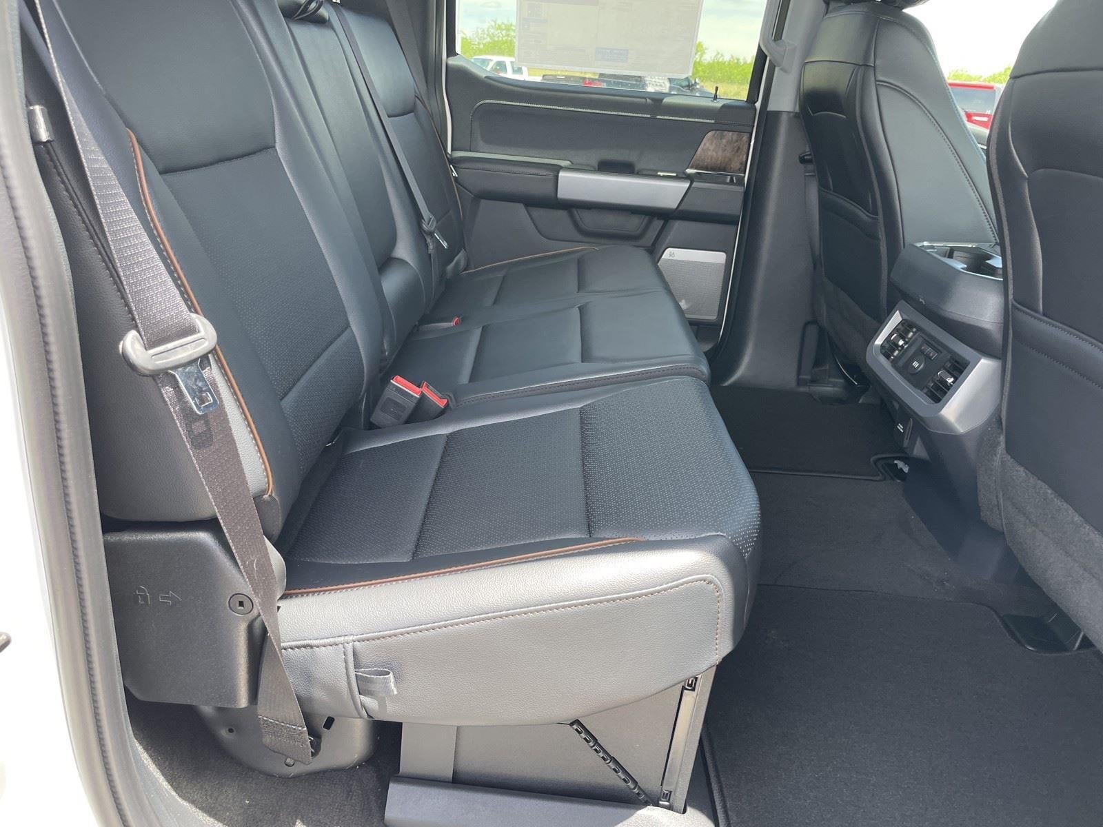 2026 Ford Super Duty F-350 SRW LARIAT