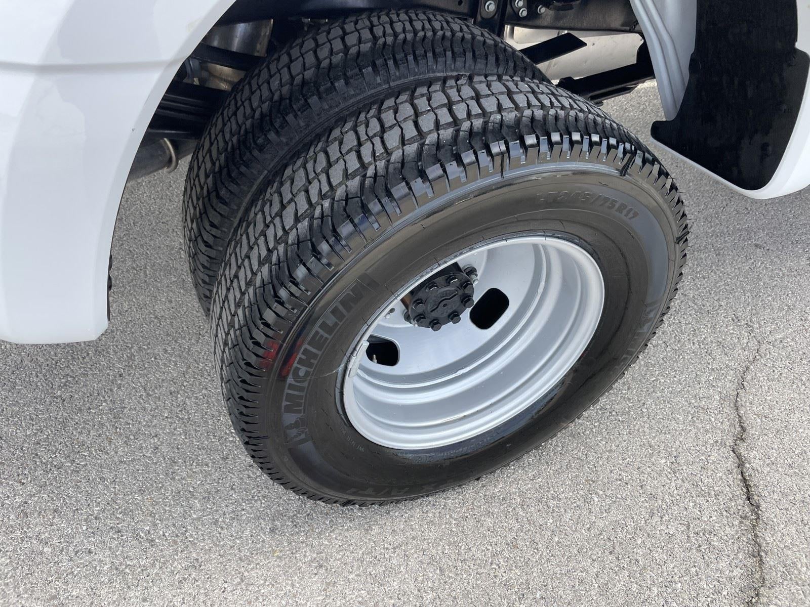 2026 Ford Super Duty F-350 DRW XL