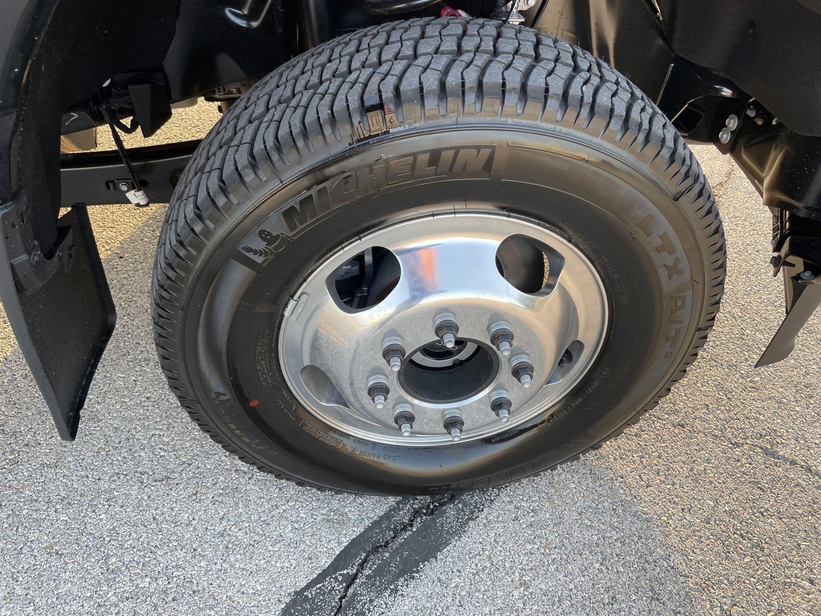 2026 Ford Super Duty F-350 DRW Platinum