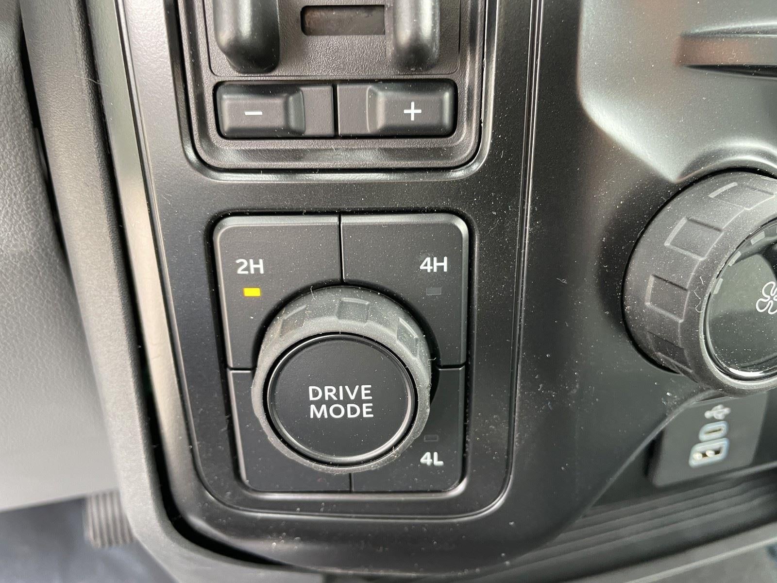 2026 Ford Super Duty F-350 DRW XLT