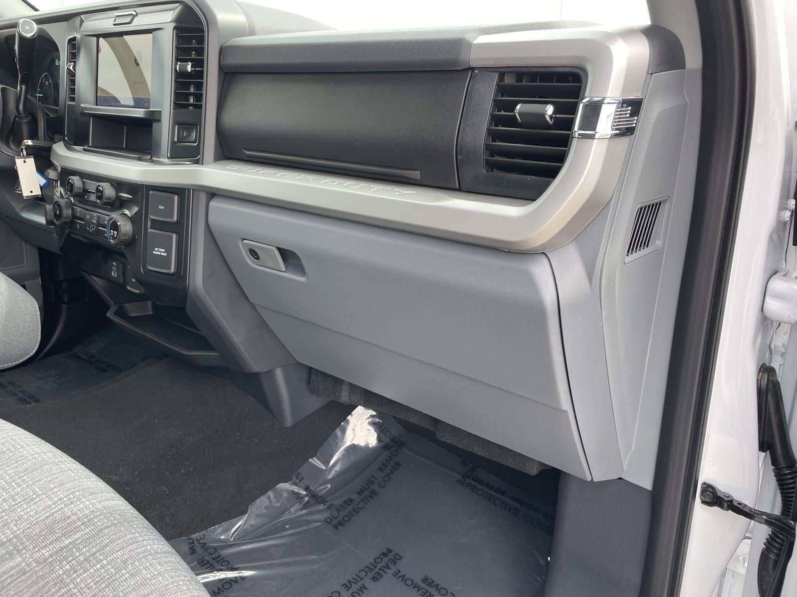 2026 Ford Super Duty F-350 DRW XLT