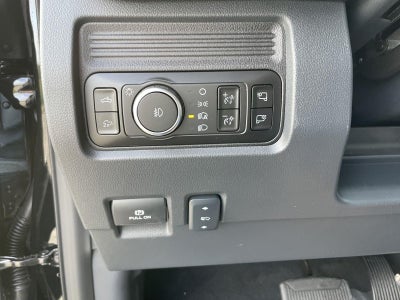 2026 Ford Super Duty F-350 DRW LARIAT
