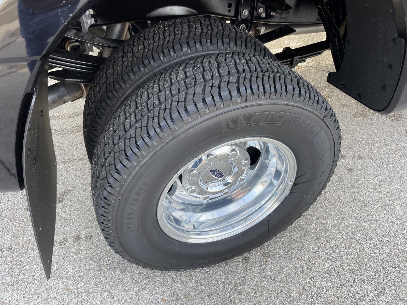 2026 Ford Super Duty F-350 DRW LARIAT