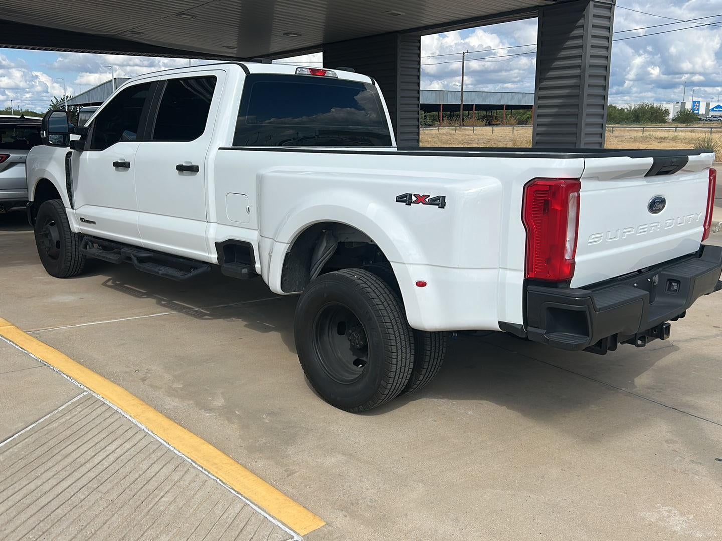 2024 Ford Super Duty F-350 DRW XL