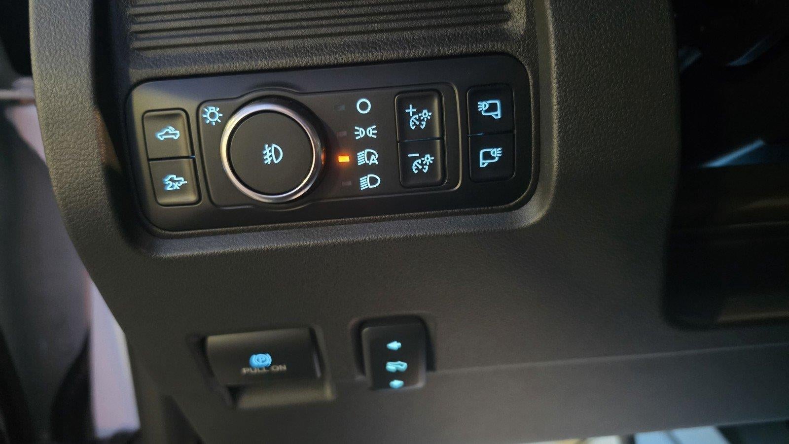 2026 Ford Super Duty F-350 DRW LARIAT