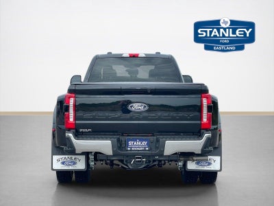 2027 Ford Super Duty F-450 DRW LARIAT
