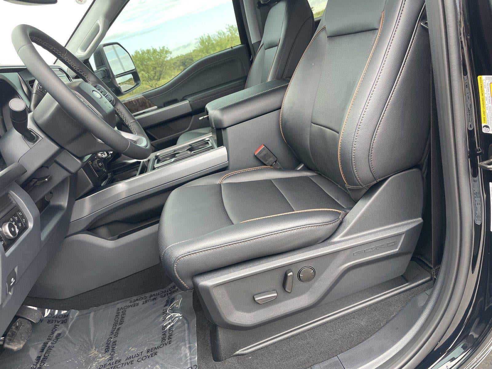 2027 Ford Super Duty F-450 DRW LARIAT