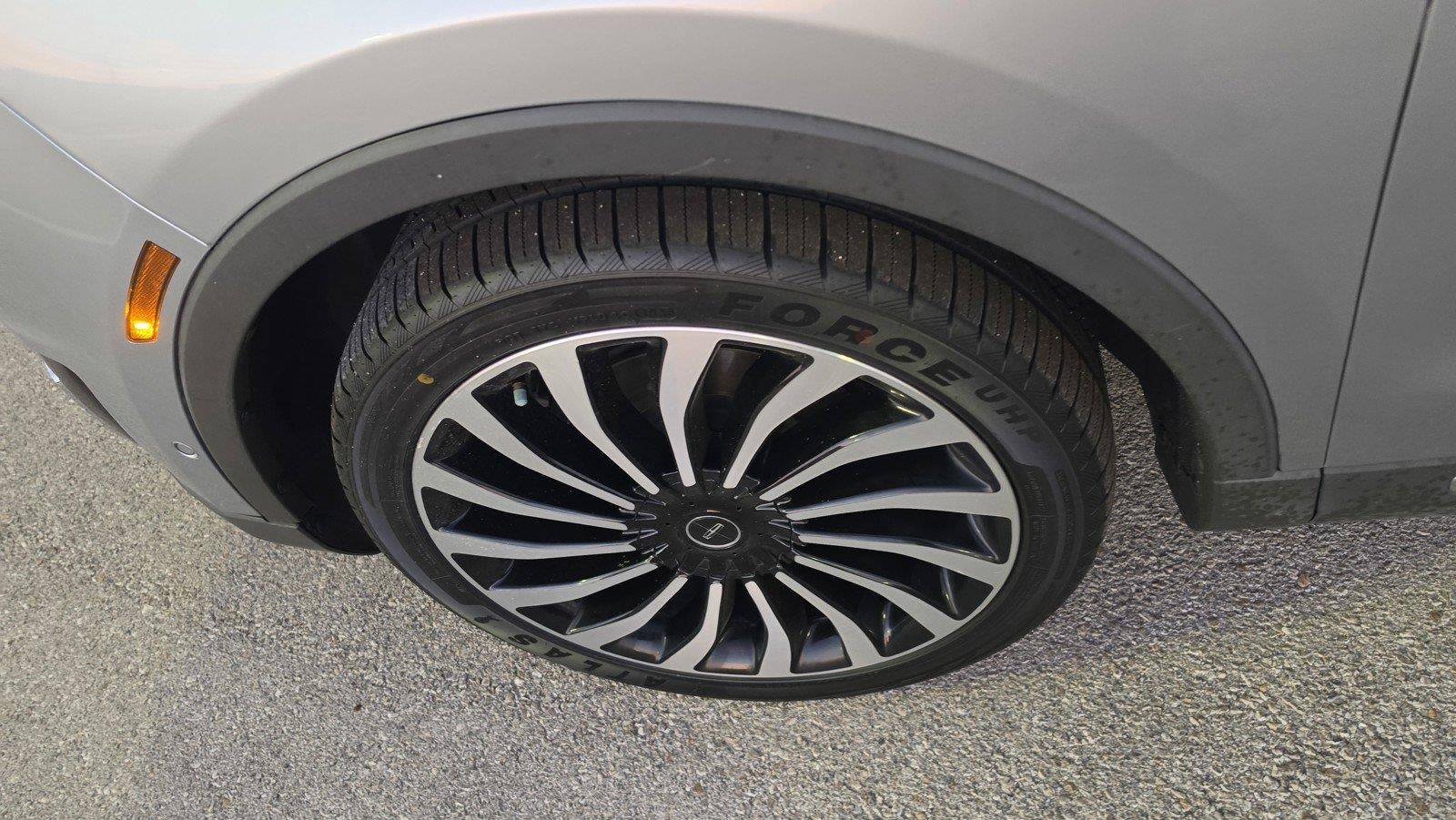 2020 Lincoln Nautilus Black Label