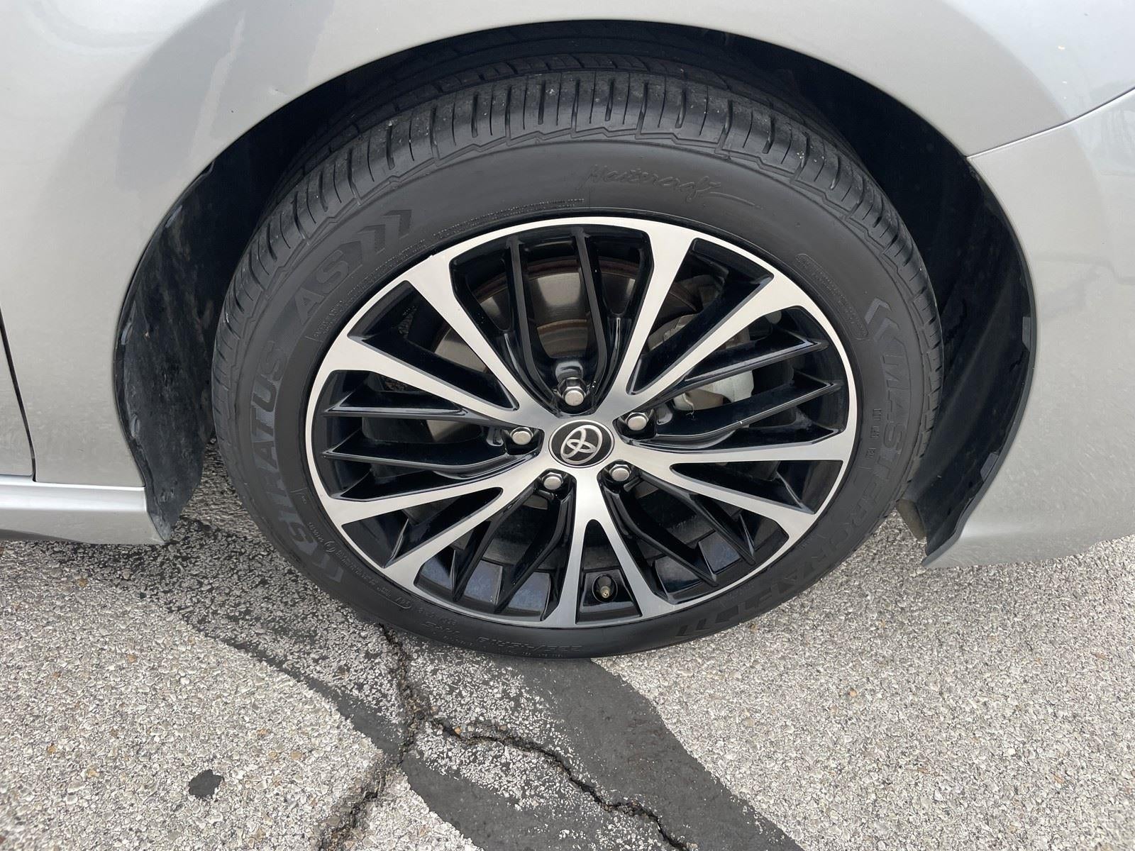 2020 Toyota Camry SE
