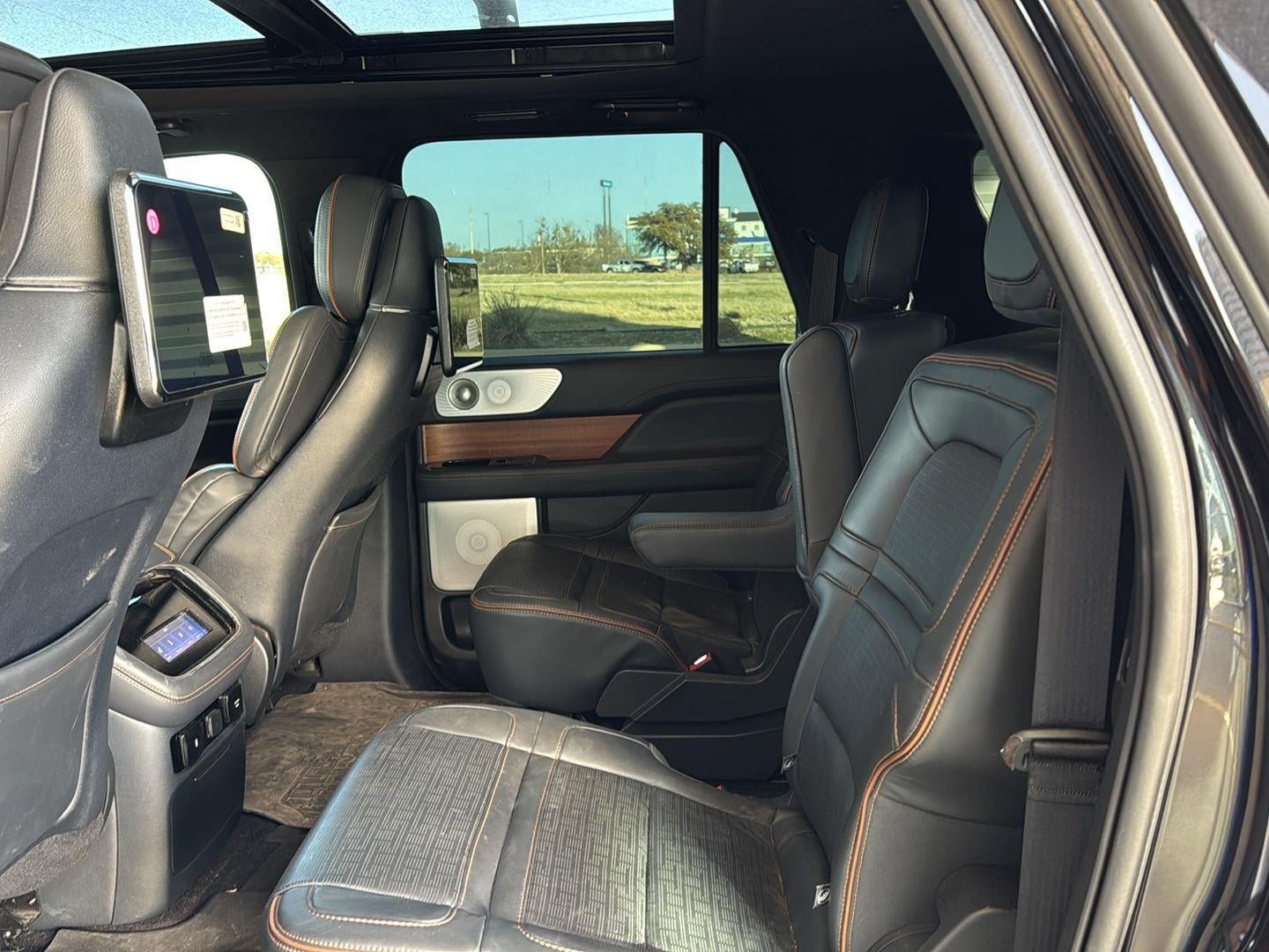 2023 Lincoln Navigator L Black Label