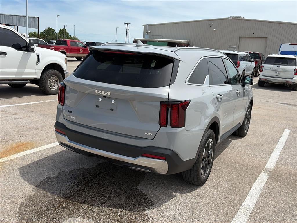 2025 Kia Sorento S